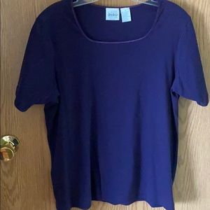 1x short sleeve top